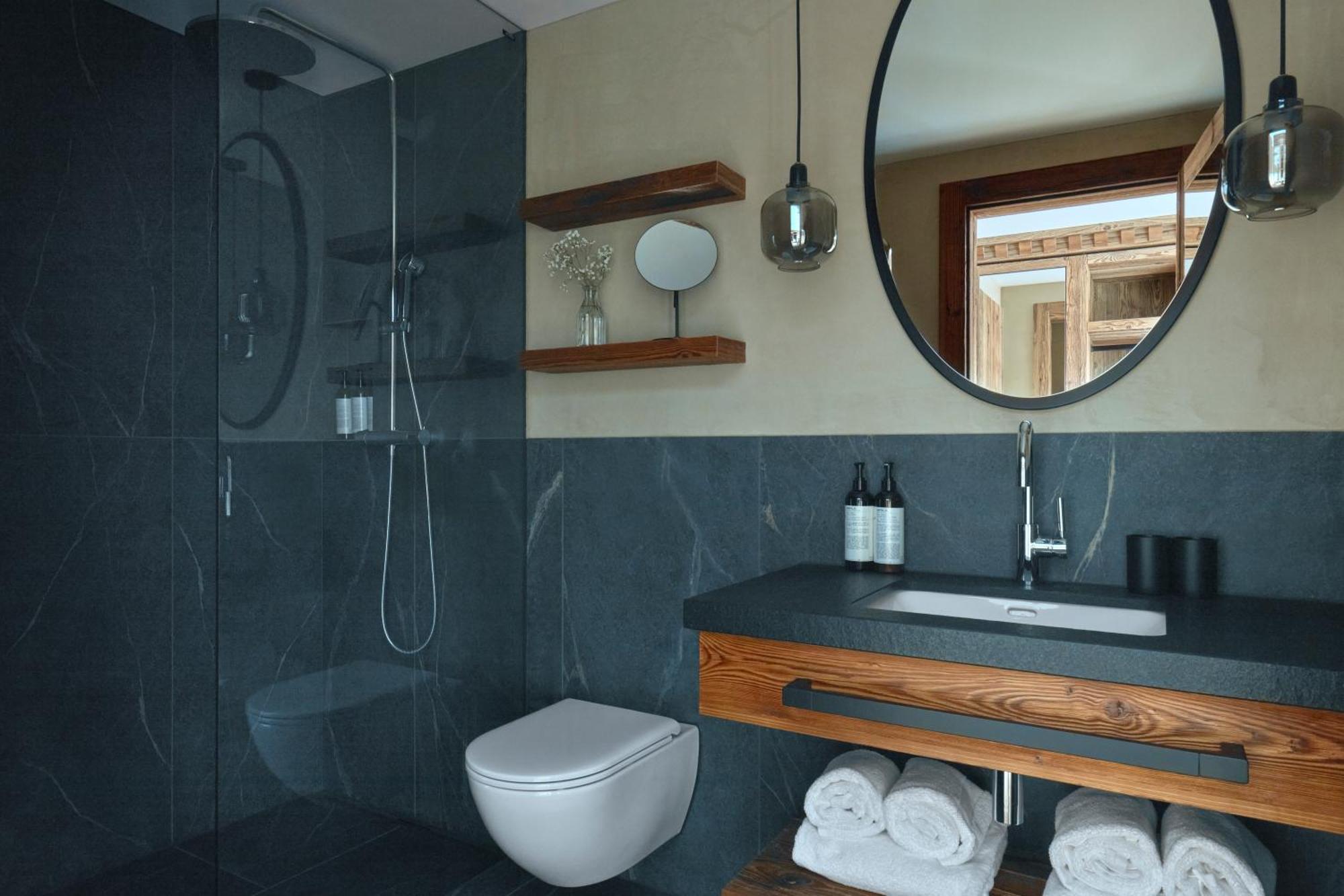 Miiro The Mansard Hotel Gstaad Bagian luar foto