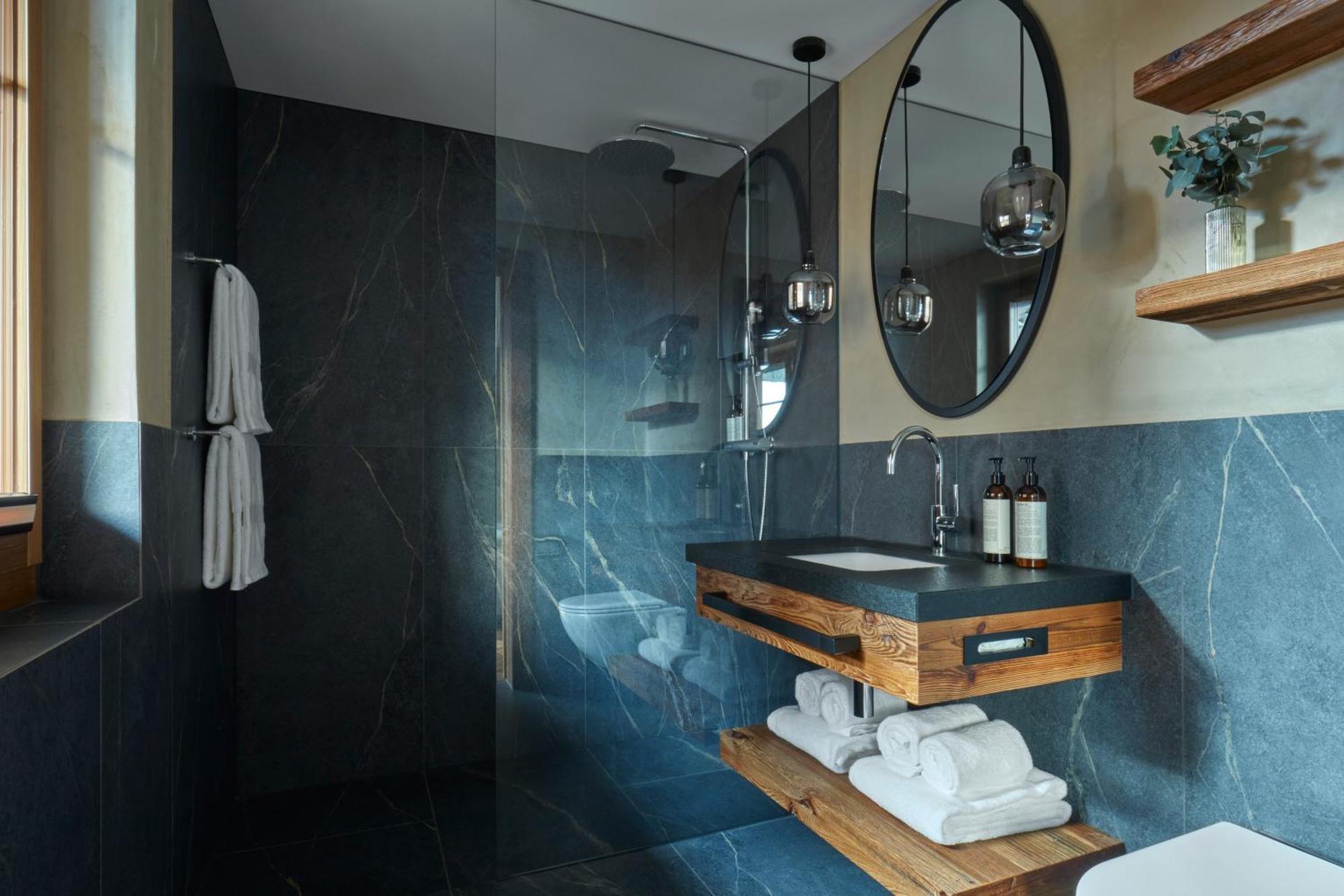 Miiro The Mansard Hotel Gstaad Bagian luar foto